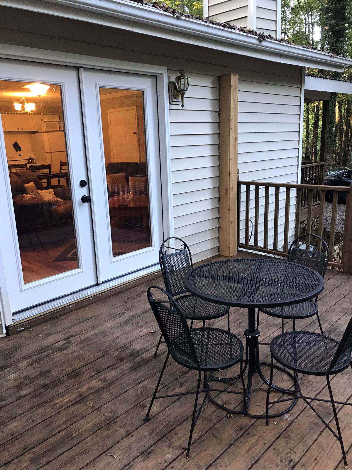 Brevard cabin with a harming view and a wood stove fireplace, Rosman, Highlands, Cashier, Lake Toxaway, cabin rental